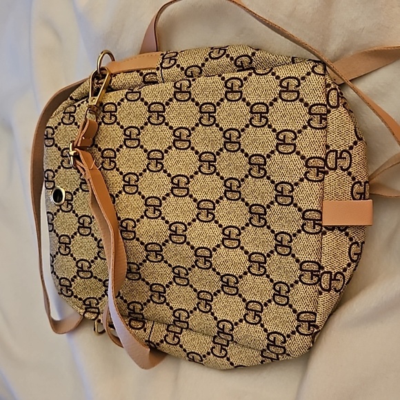 5/$25 GD Monogram Striped Crossbody Mini Bag - Picture 5 of 6